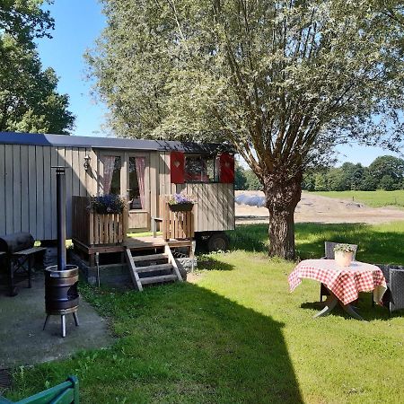 Pipowagen 'Klein Hoonhorst' Putten Exterior foto