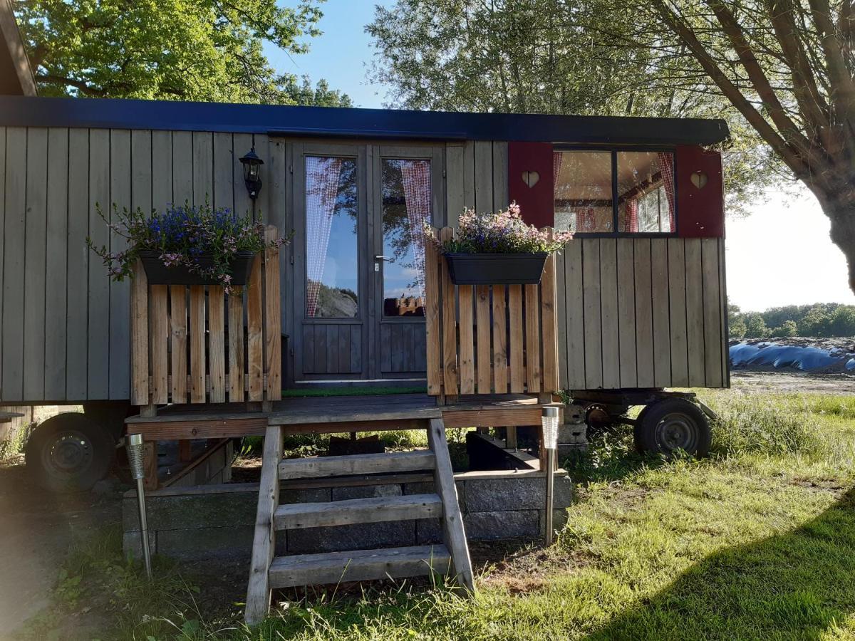 Pipowagen 'Klein Hoonhorst' Putten Exterior foto