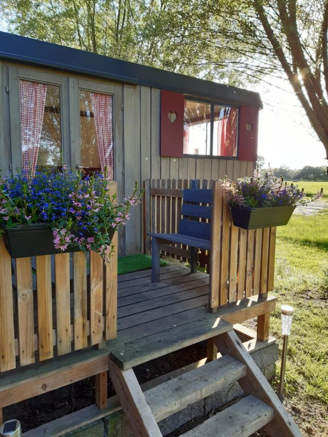 Pipowagen 'Klein Hoonhorst' Putten Exterior foto