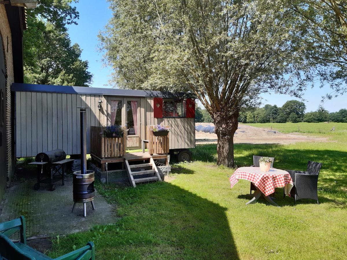 Pipowagen 'Klein Hoonhorst' Putten Exterior foto